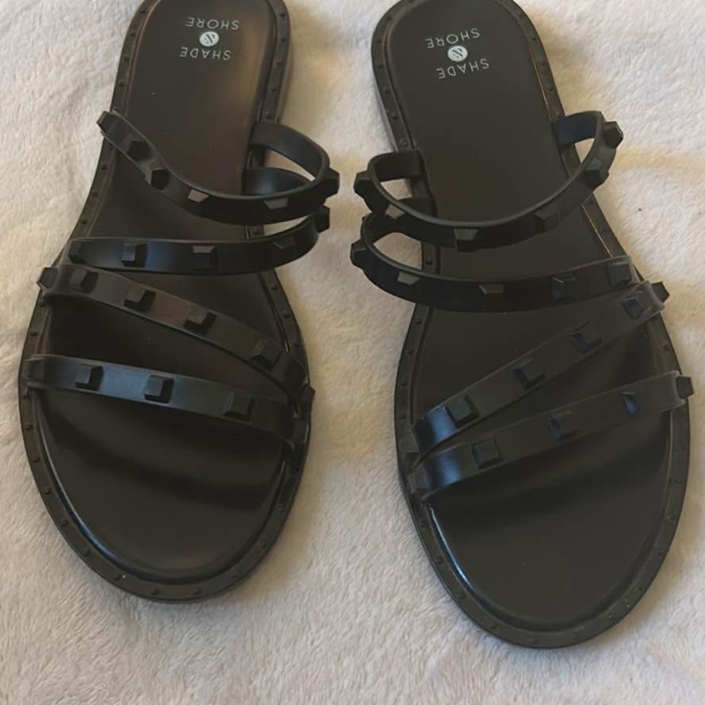 Shade & Shore Black Strappy Sandals - Picture 2 of 3